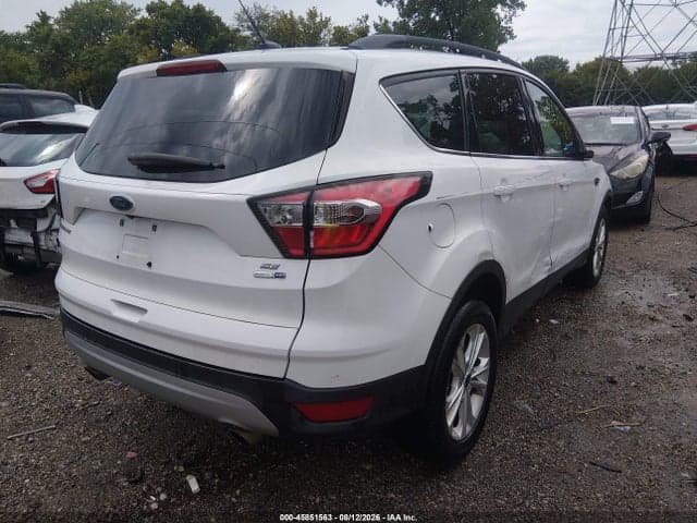 2017 FORD ESCAPE SE 4
