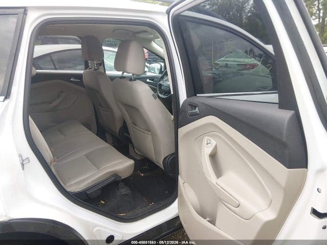 2017 FORD ESCAPE SE 8
