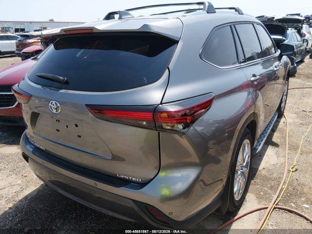 2025 TOYOTA HIGHLANDER LIMITED 4