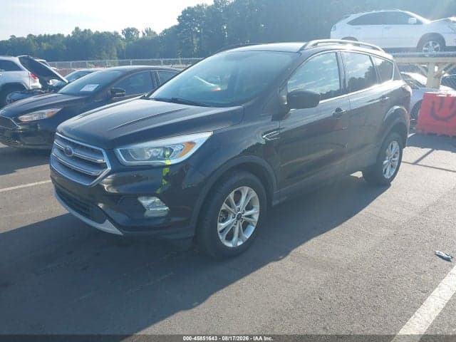 2017 FORD ESCAPE SE 4