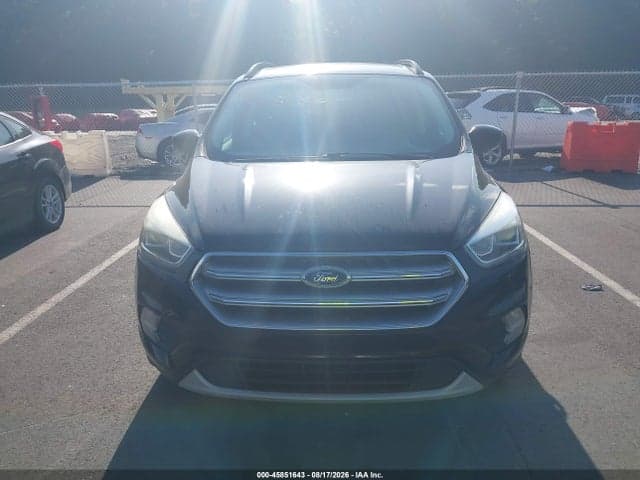 2017 FORD ESCAPE SE 8