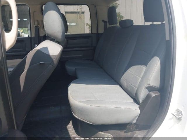 2018 RAM 3500 TRADESMAN 4X4 8' BOX 7