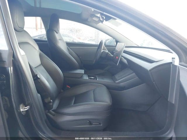 2025 TESLA MODEL 3 5