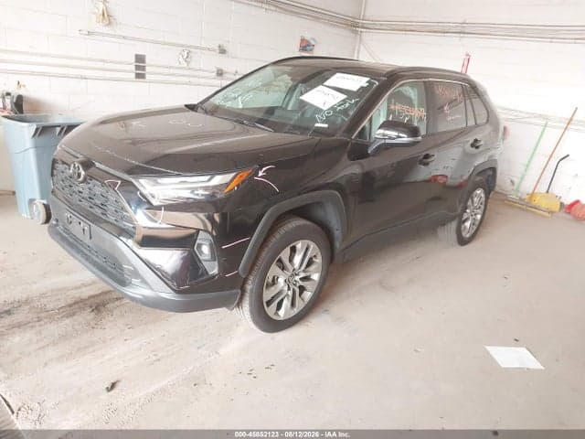 2025 TOYOTA RAV4 XLE PREMIUM 2
