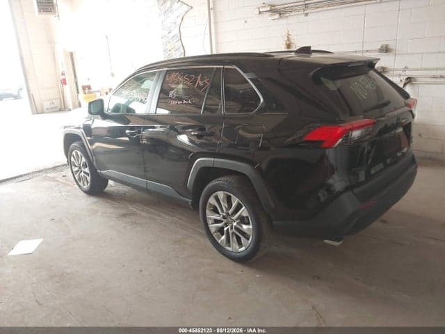 2025 TOYOTA RAV4 XLE PREMIUM 3