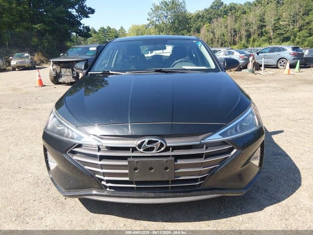 2019 HYUNDAI ELANTRA SE 6