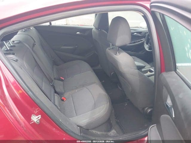 2017 CHEVROLET CRUZE LT AUTO 2