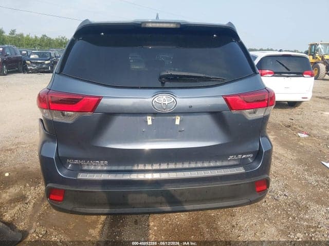 2019 TOYOTA HIGHLANDER XLE 16