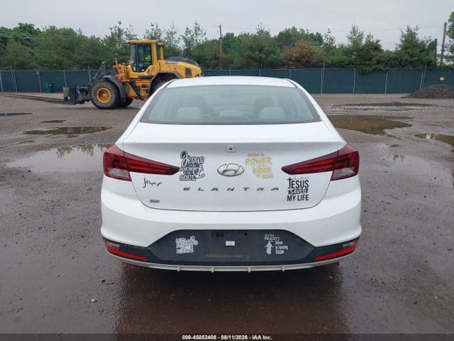 2019 HYUNDAI ELANTRA SE 16