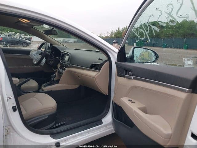 2019 HYUNDAI ELANTRA SE 5
