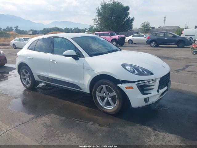2018 PORSCHE MACAN SPORT EDITION 1