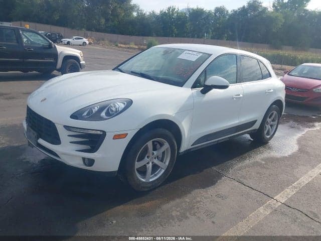 2018 PORSCHE MACAN SPORT EDITION 2