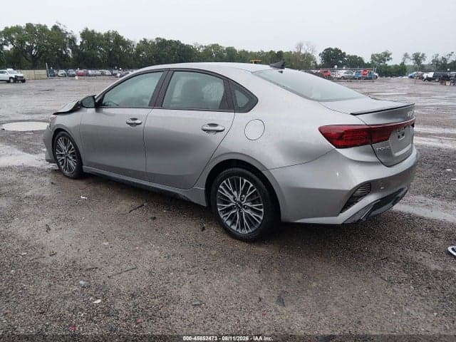2023 KIA FORTE GT-LINE 3