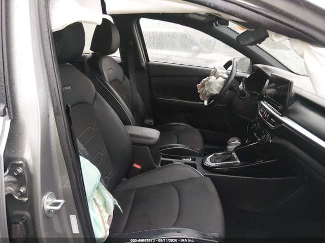 2023 KIA FORTE GT-LINE 5