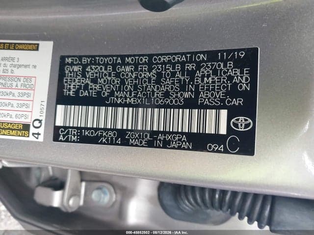 2020 TOYOTA C-HR XLE 9