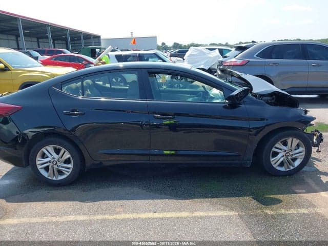 2019 HYUNDAI ELANTRA SEL 12