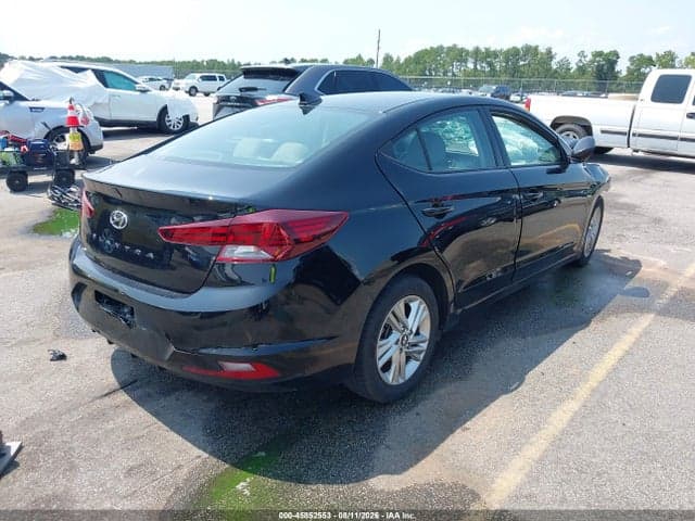 2019 HYUNDAI ELANTRA SEL 4