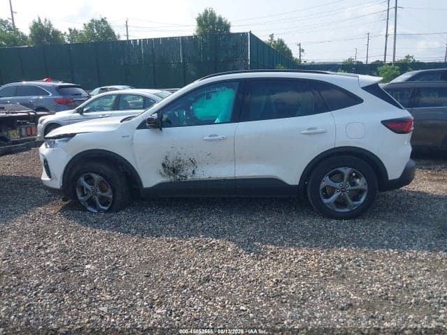 2025 FORD ESCAPE ST-LINE SELECT 14