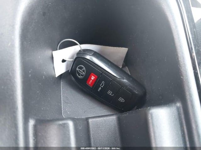 2023 TOYOTA COROLLA SE 11