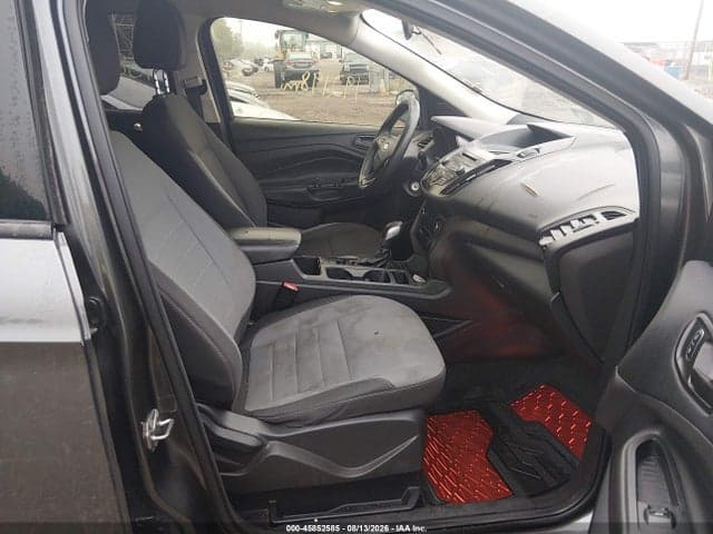 2017 FORD ESCAPE S 5