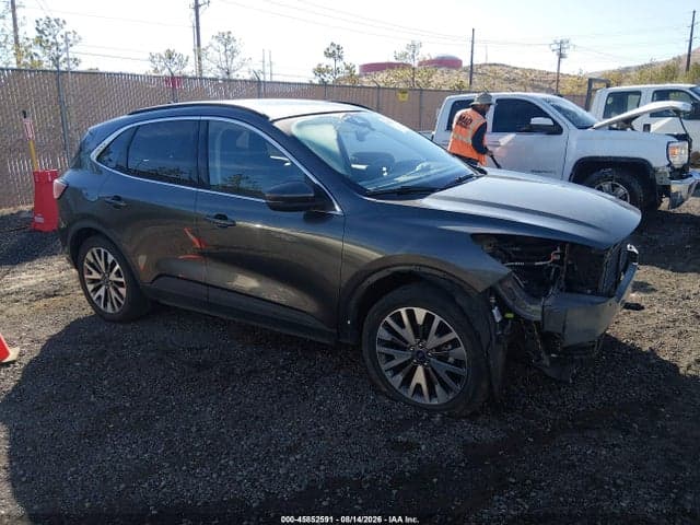 2020 FORD ESCAPE TITANIUM 1