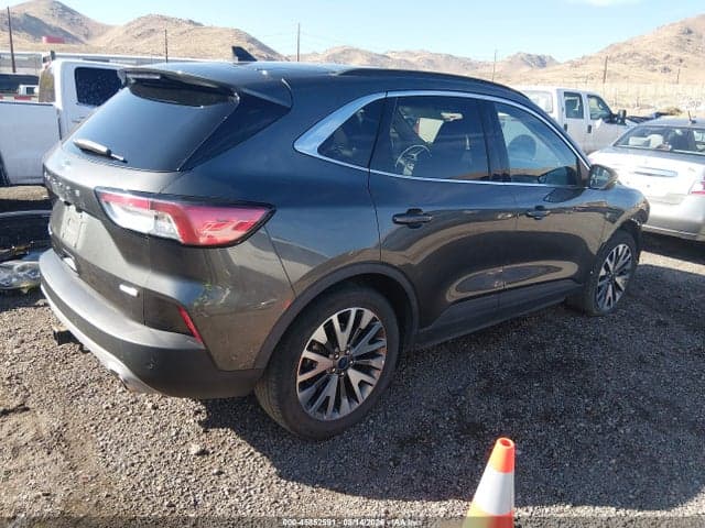 2020 FORD ESCAPE TITANIUM 4