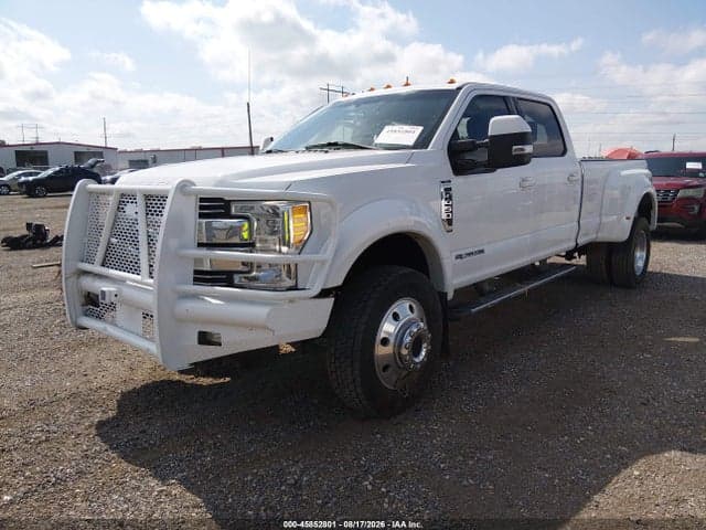 2017 FORD F-450 LARIAT 2