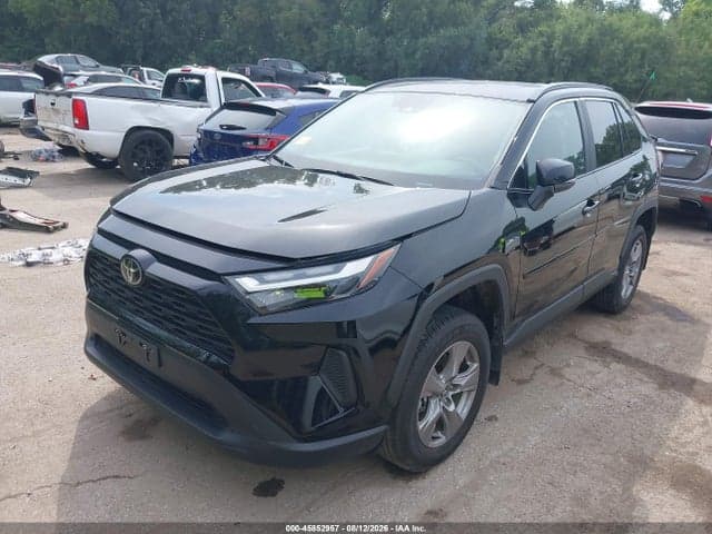 2025 TOYOTA RAV4 XLE 2