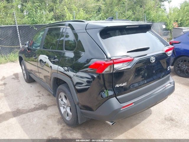 2025 TOYOTA RAV4 XLE 3