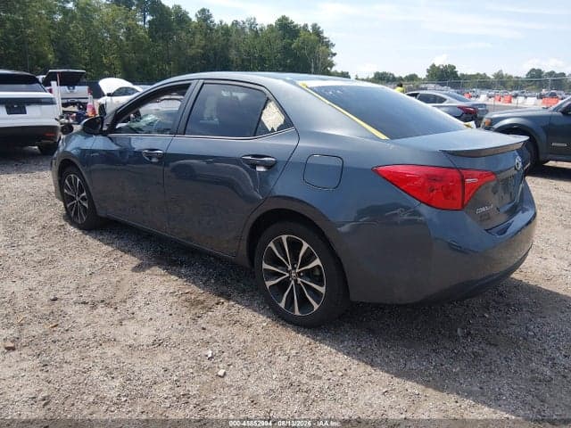 2017 TOYOTA COROLLA SE 3