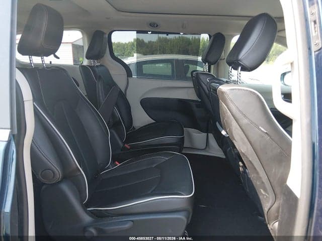 2022 CHRYSLER PACIFICA HYBRID LIMITED 8