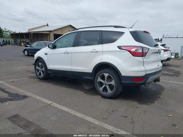 2017 FORD ESCAPE SE 3