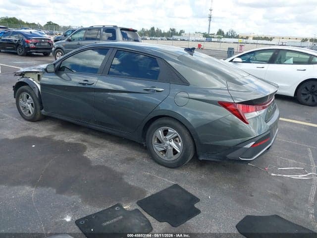2024 HYUNDAI ELANTRA SE 3