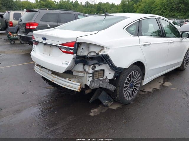 2017 FORD FUSION SE 4