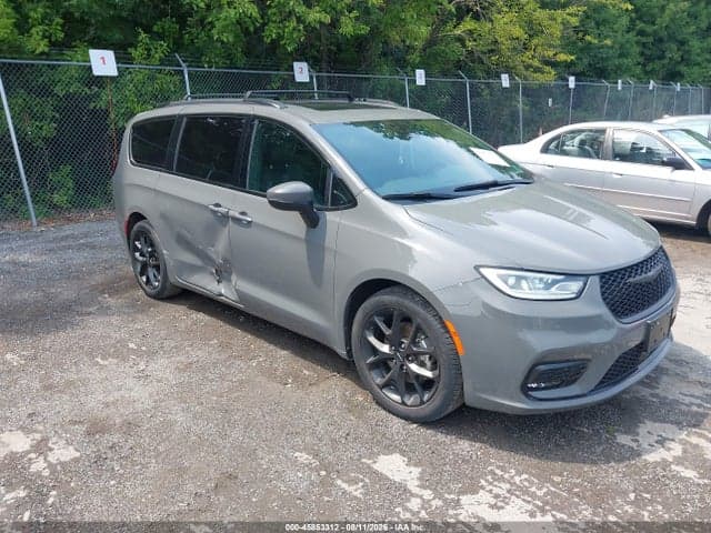 2023 CHRYSLER PACIFICA TOURING L 1