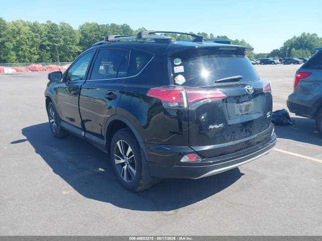 2018 TOYOTA RAV4 XLE 3