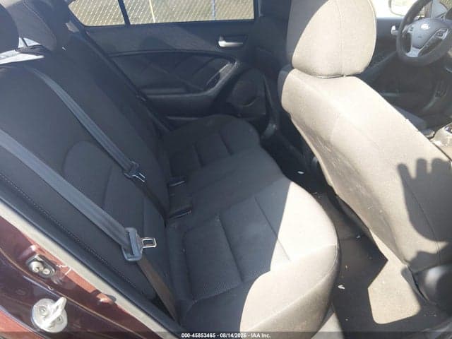 2017 KIA FORTE LX 8
