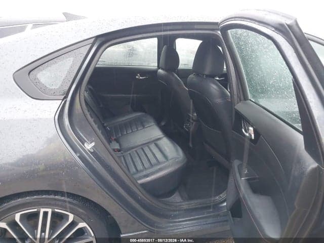 2023 KIA FORTE GT 8