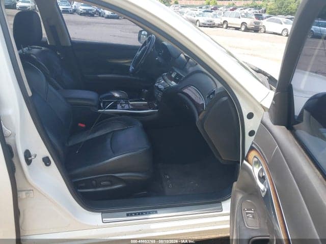 2017 INFINITI Q70L 3.7X 5