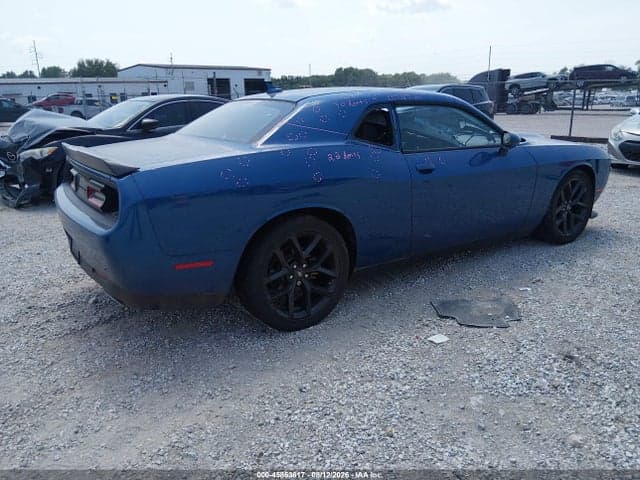 2022 DODGE CHALLENGER GT 4