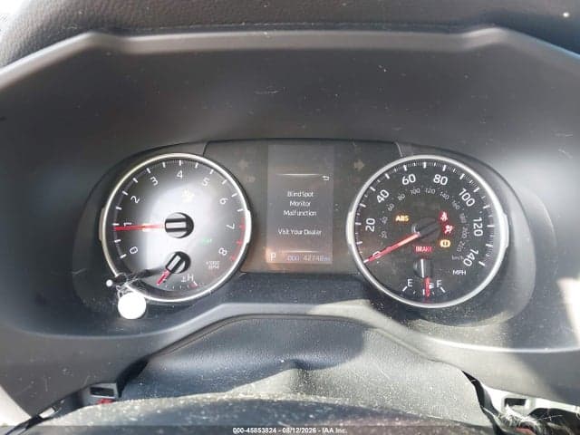2021 TOYOTA RAV4 XLE 7