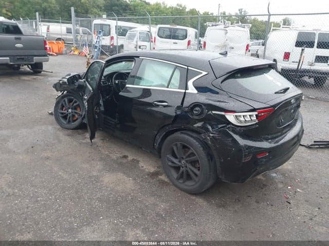 2018 INFINITI QX30 3