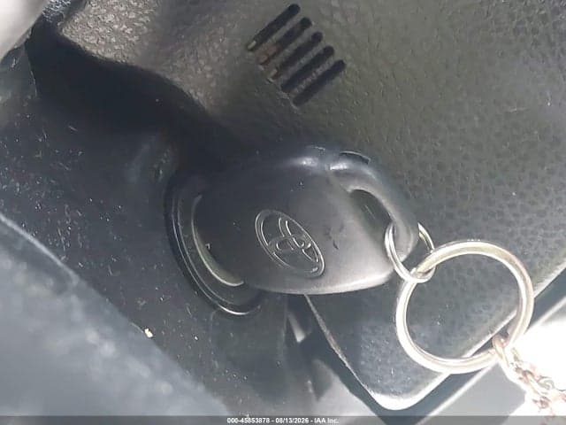 2018 TOYOTA COROLLA SE 11