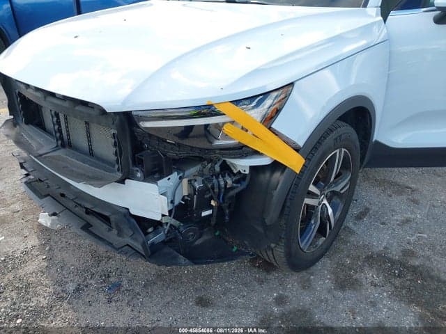 2024 VOLVO XC40 B5 CORE BRIGHT THEME 6