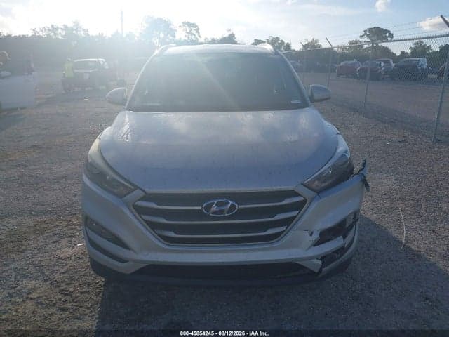 2017 HYUNDAI TUCSON SE PLUS 12