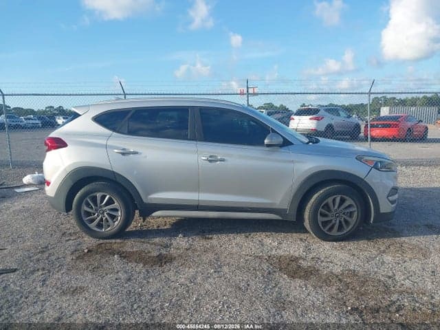 2017 HYUNDAI TUCSON SE PLUS 13