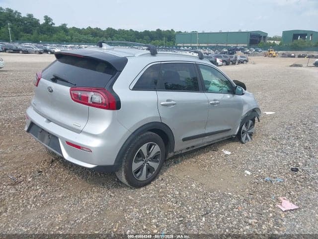 2017 KIA NIRO EX 4