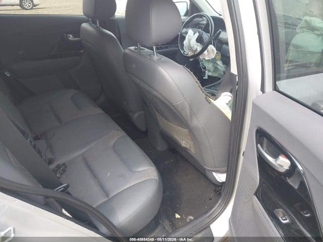 2017 KIA NIRO EX 8