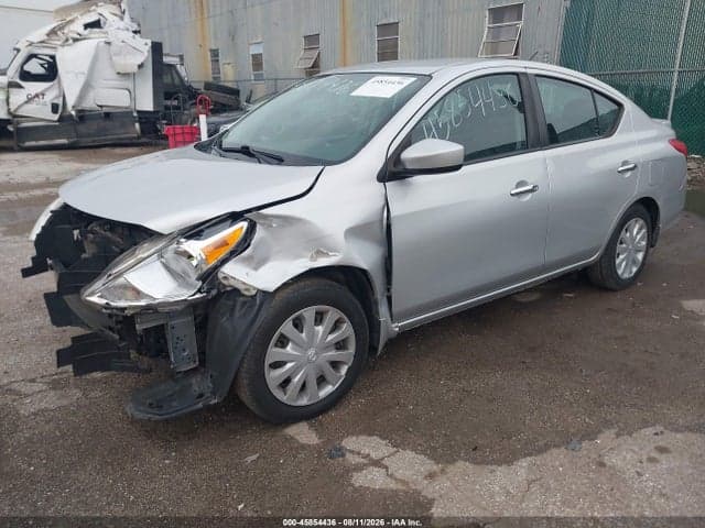 2017 NISSAN VERSA 1.6 SV 2