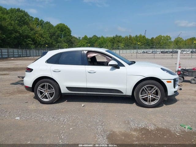2021 PORSCHE MACAN 14